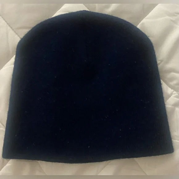 Yankee Knit Hat - Picture 2 of 3